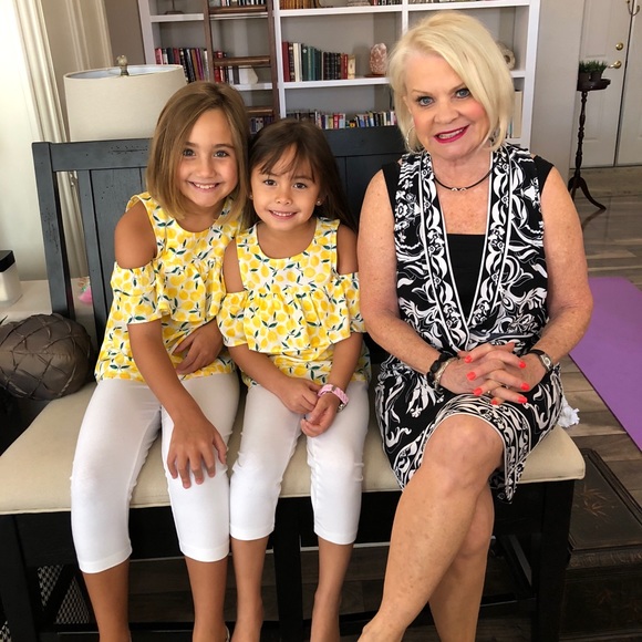 Meet your Posher, Becki - Picture 1 of 8